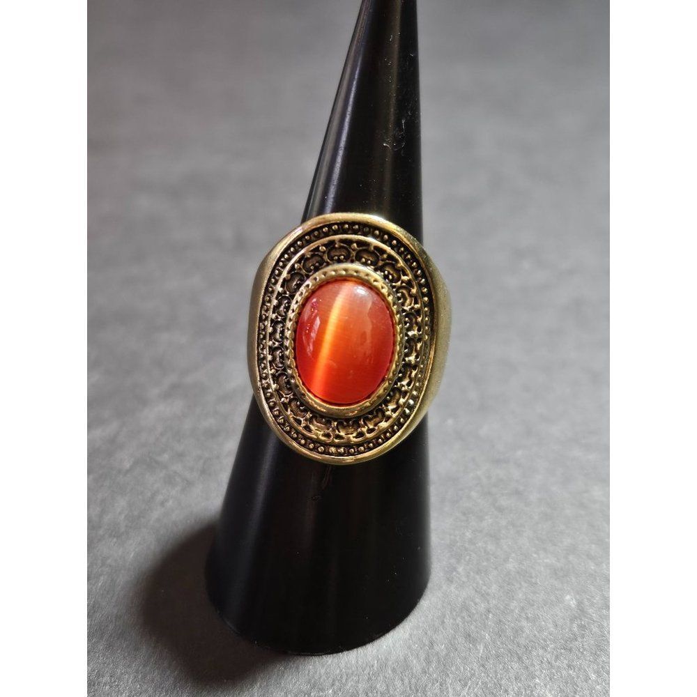 Gold tone orange cat's eye ring Size 6